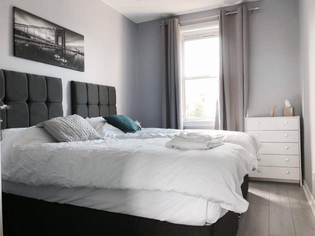 Captivating 2-Bed Apartment In Kirkcaldy Exterior photo