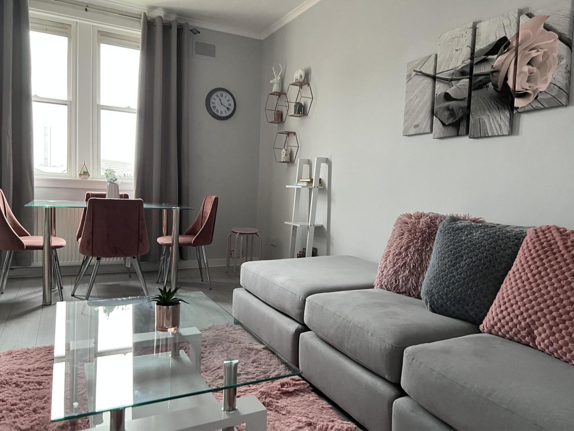 Captivating 2-Bed Apartment In Kirkcaldy Exterior photo